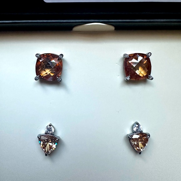 Stud Earring Set - Picture 3 of 5